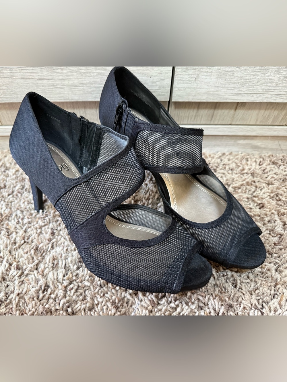 Black Mesh Peep-Toe Women's Heels (7.5) Impo